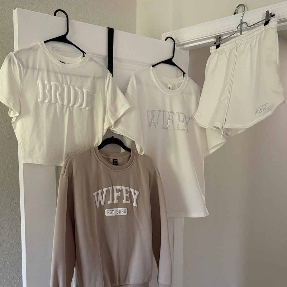 SHEIN Cream & White Bridal 'BRIDE' 'WIFEY' Lounge Top & Shorts Set